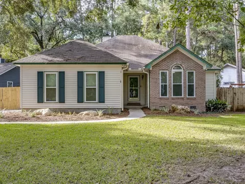1624 Folkstone Rd, Tallahassee, FL 32312