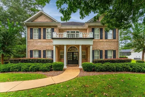 8840 Winged Foot Dr, Tallahassee, FL 32312