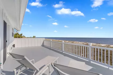 1405 Alligator Dr, Alligator Point, FL 32346