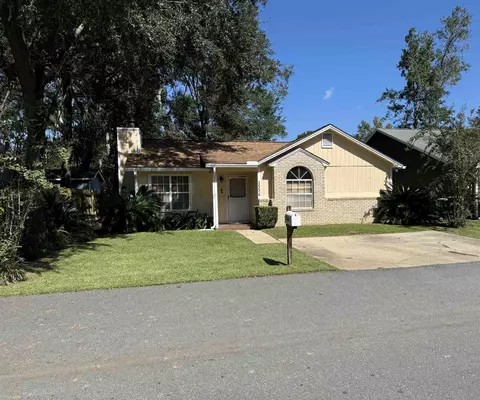 1556 Cinnamon Bear Cir, Tallahassee, FL 32311