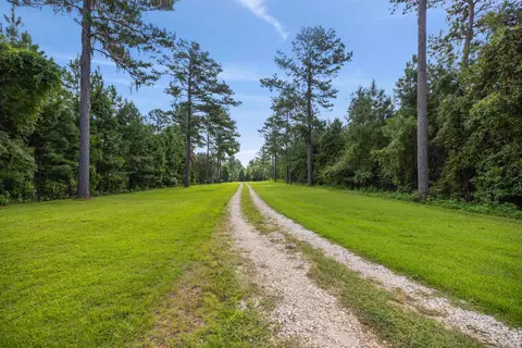 5682 Adrienne Dr, Tallahassee, FL 32311