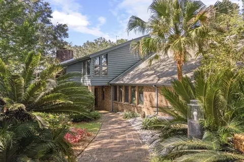 2135 Orleans Dr, Tallahassee, FL 32308