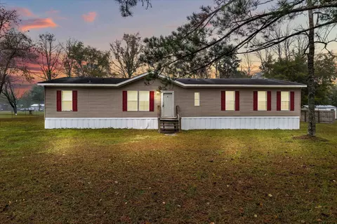 55 Eagle Dr, Quincy, FL 32351