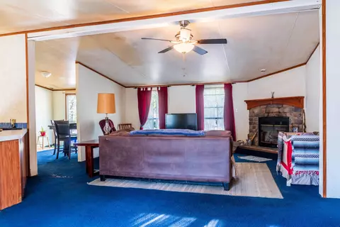 225 NE Champion Loop, Lee, FL 32059 photo 12