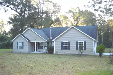 21 Marsue Dr, Crawfordville, FL 32327