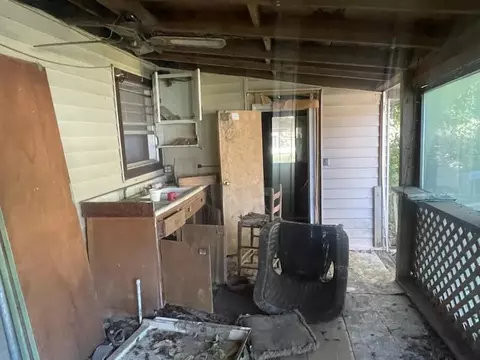 Exterior - 37 Mock St, Saint Marks, FL 32355 photo 3 of 5