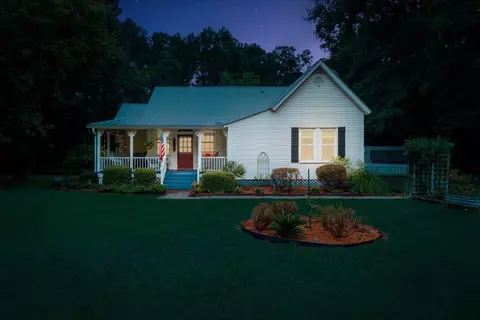 450 Riverview Rd, Havana, FL 32333
