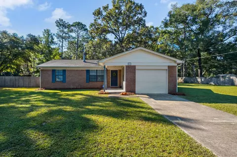 53 Bob Miller Rd, Crawfordville, FL 32327