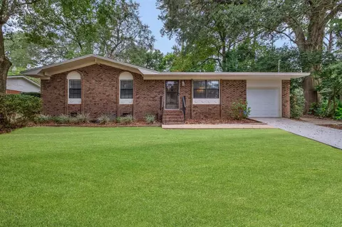 1118 Rosewood Dr, Tallahassee, FL 32301