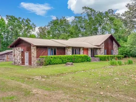 1899 Hardaway Hwy, Chattahoochee, FL 32324