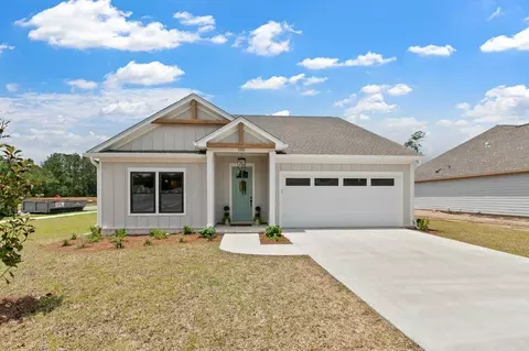 110 Sierra Ln, Crawfordville, FL 32327