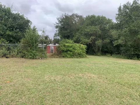 626 1st St, Quincy, FL 32351