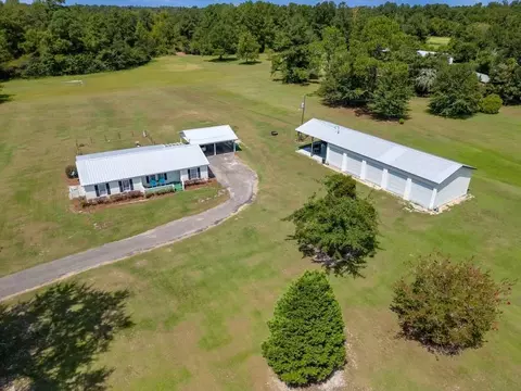779 Lonnie Clark Rd, Quincy, FL 32351