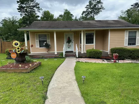 1217 Berry St, Quincy, FL 32351