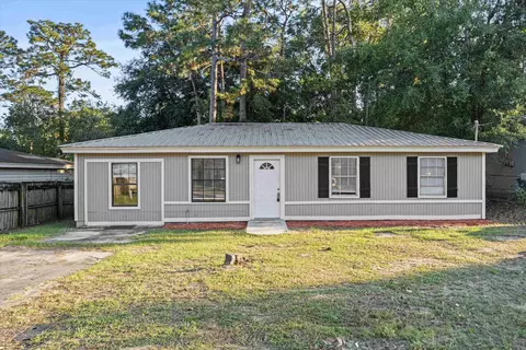 267 White Oak Dr, Tallahassee, FL 32305
