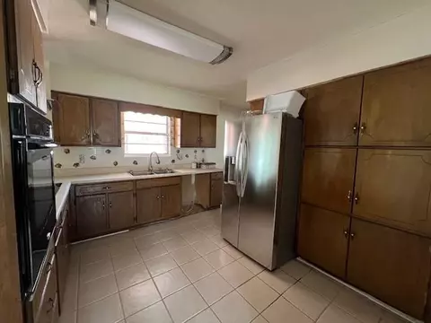 Kitchen - 287 NE Jay St, Madison, FL 32340 photo 2 of 2