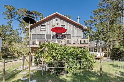 103 River Dr, Panacea, FL 32346