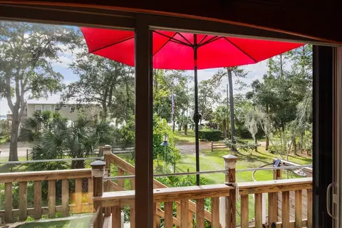 Exterior - 103 River Dr, Panacea, FL 32346 photo 7 of 10