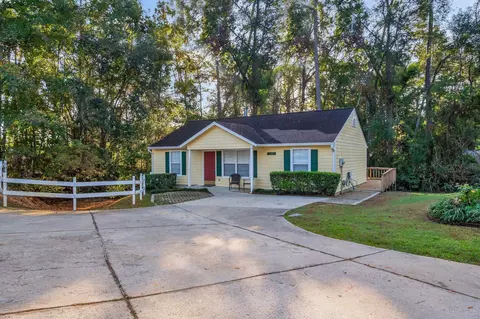 1409 Idlewild Dr, Tallahassee, FL 32311