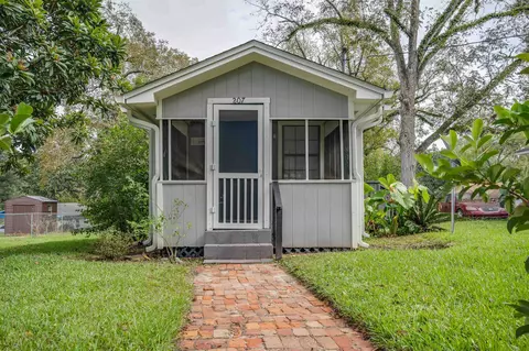 207 Gay St, Havana, FL 32333