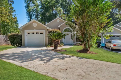 2175 Kinsley Ln, Tallahassee, FL 32308