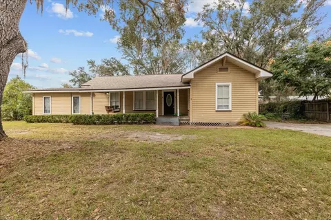 710 W Green St, Perry, FL 32348 photo 3