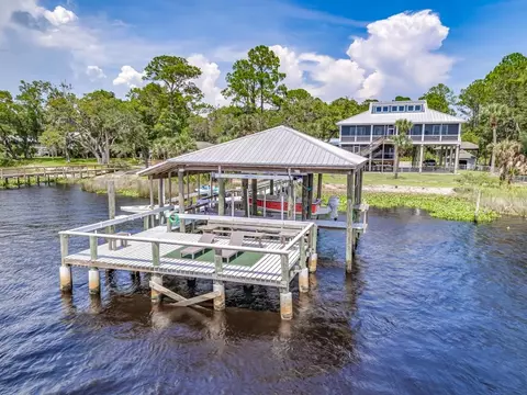 42 River Dr, Panacea, FL 32346