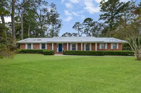 1090 Richardson Rd, Tallahassee, FL 32301