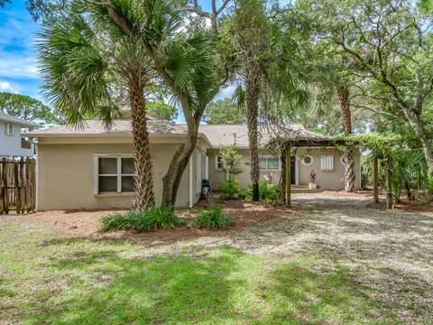 167 Mashes Sands Rd, Panacea, FL 32346