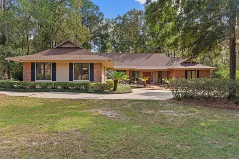 2966 Golden Eagle Dr, Tallahassee, FL 32312