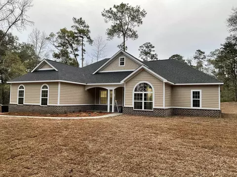 882 Beaver Creek Ln, Havana, FL 32333