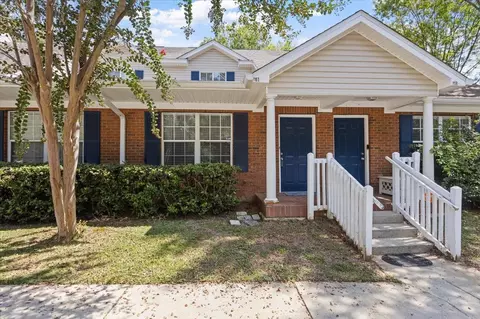 2740 W Tharpe St #107, Tallahassee, FL 32303