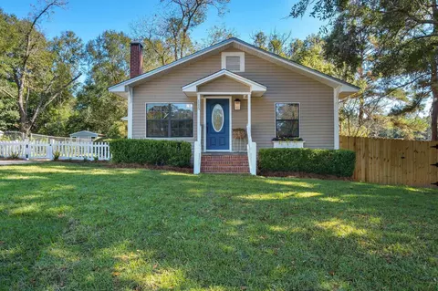 115 SE 2nd St, Havana, FL 32333