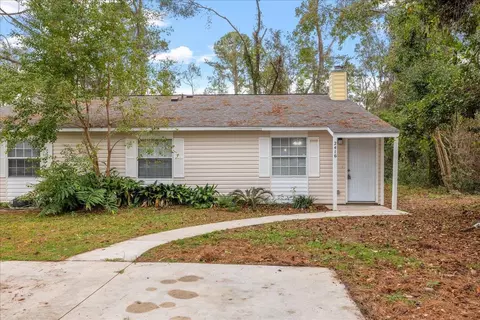 2416 Chateau Ln #2, Tallahassee, FL 32311