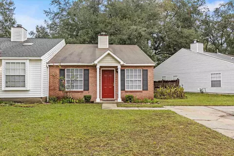 3129 Hotchkiss Ln, Tallahassee, FL 32303