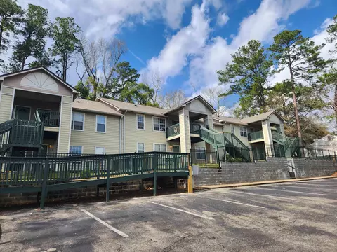 1100 Green Tree Ct #L, Tallahassee, FL 32304