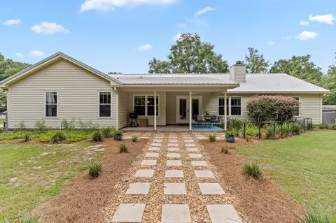 68 Lamar Ct, Crawfordville, FL 32327