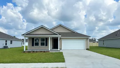 32 Brighton Dr, Crawfordville, FL 32327