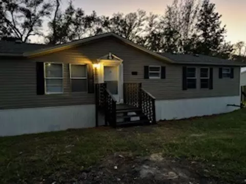 8075 Goodwin Dr, Tallahassee, FL 32311