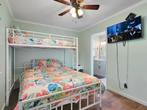 Bedroom - 1200 NE Hwy 51, Steinhatchee, FL 32359 photo 5 of 9