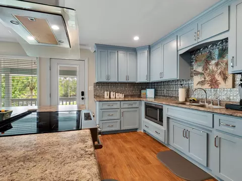 Kitchen - 1200 NE Hwy 51, Steinhatchee, FL 32359 photo 6 of 6