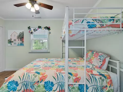 Bedroom - 1200 NE Hwy 51, Steinhatchee, FL 32359 photo 6 of 9