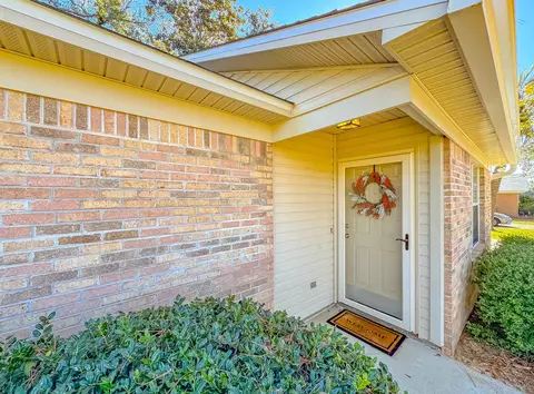 1109 Bonnie Dr, Tallahassee, FL 32304