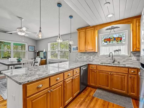 2672 Surf Rd, Panacea, FL 32346 photo 12