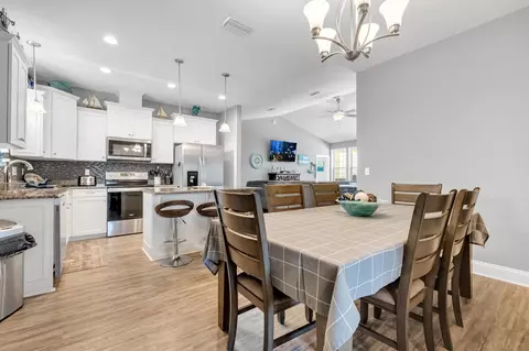Dining - 13 Cobia St, Alligator Point, FL 32346 photo 2 of 2