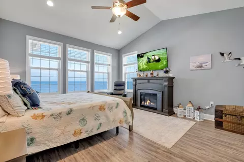 Bedroom - 13 Cobia St, Alligator Point, FL 32346 photo 1 of 7