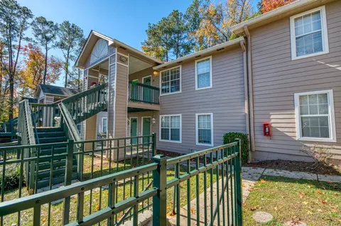 1100 Green Tree Ct #F, Tallahassee, FL 32304