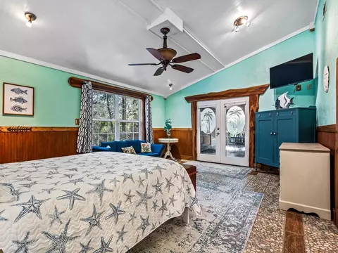 Bedroom - 602 NW 3rd St, Carrabelle, FL 32322 photo 5 of 6