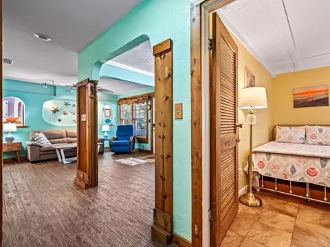 Entry Way - 602 NW 3rd St, Carrabelle, FL 32322 photo 1 of 2