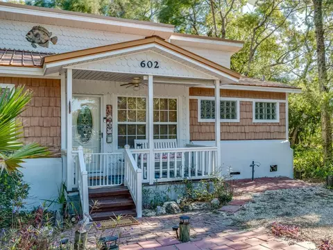Exterior - 602 NW 3rd St, Carrabelle, FL 32322 photo 2 of 5